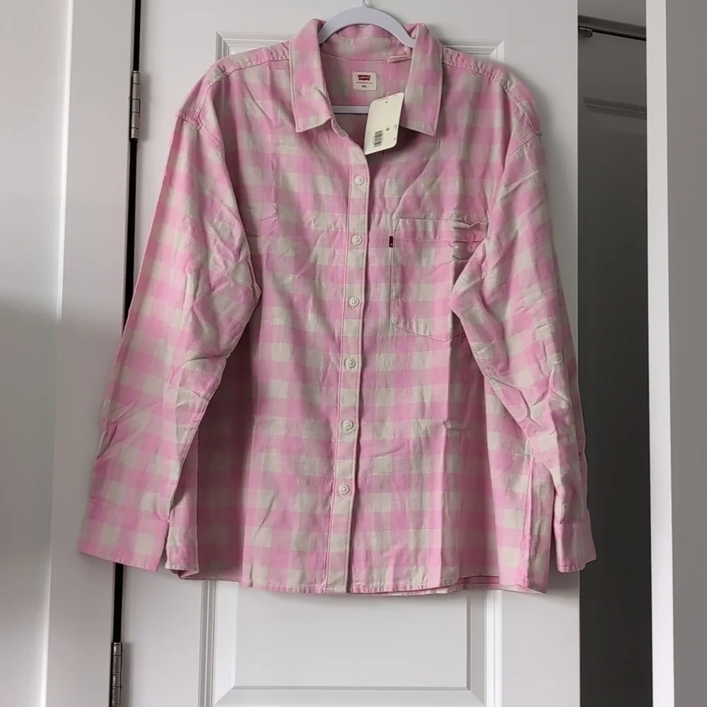 NWT Levi's Checkered Pink Flannel